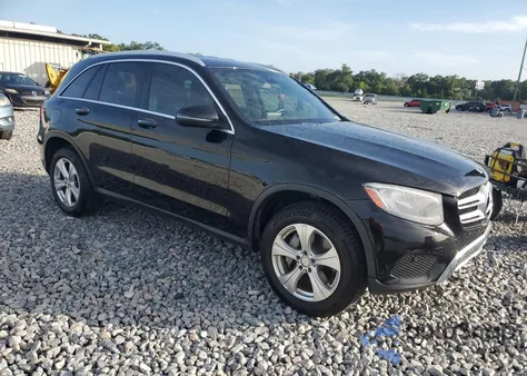 2017 Mercedes-Benz Glc 300 z USA, uszkodzony, nr VIN WDC0G4JB9HF130526